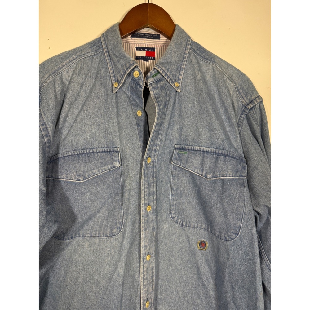 Tommy Hilfiger Vintage Mens Medium Denim Button Down Shirt Blue Long Sleeve